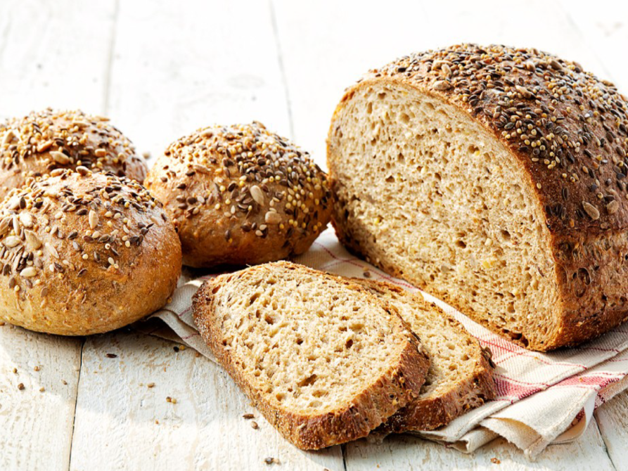 Versgebakken specialiteit uit de oven van Bakkerij Van Acker